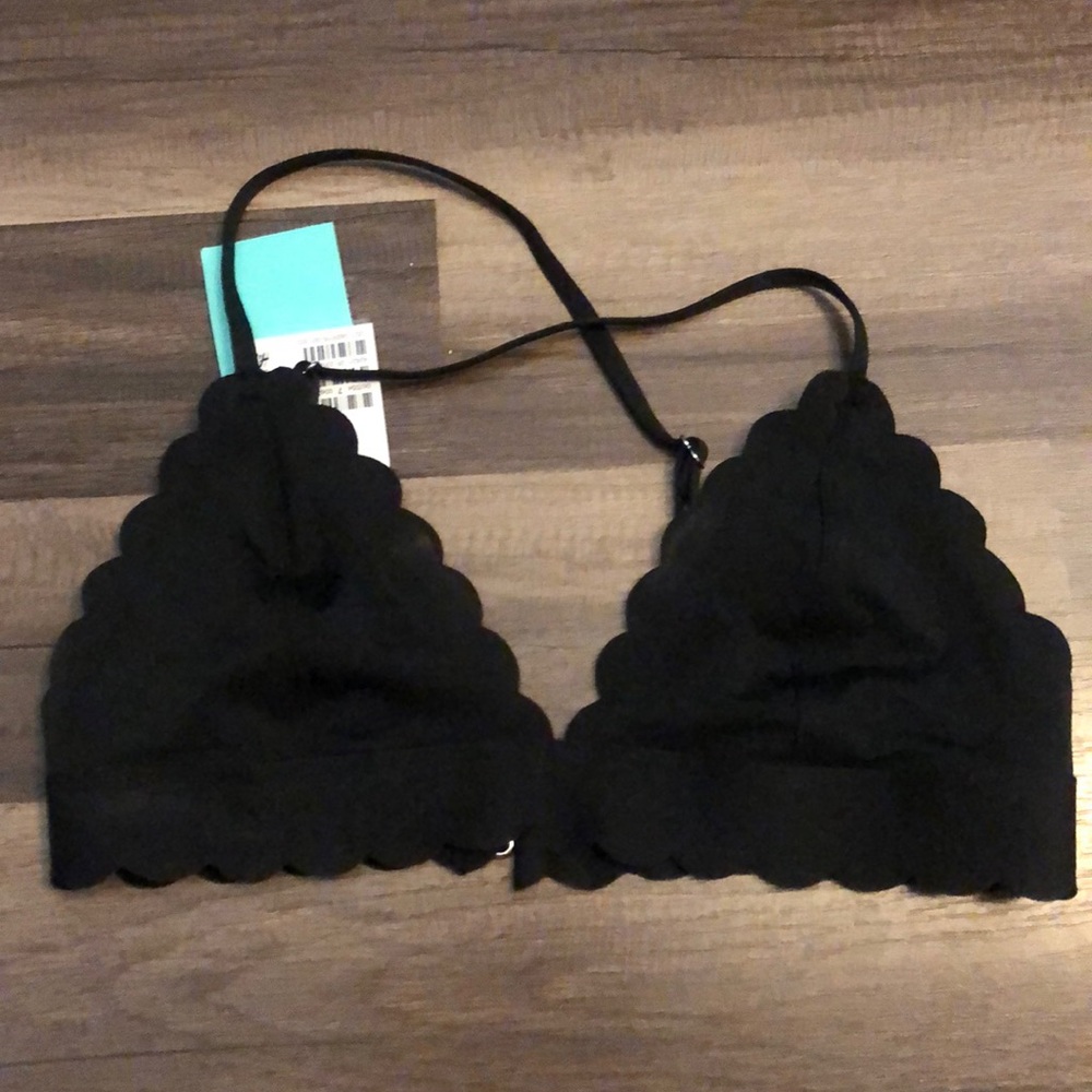 Scalloped bikini top